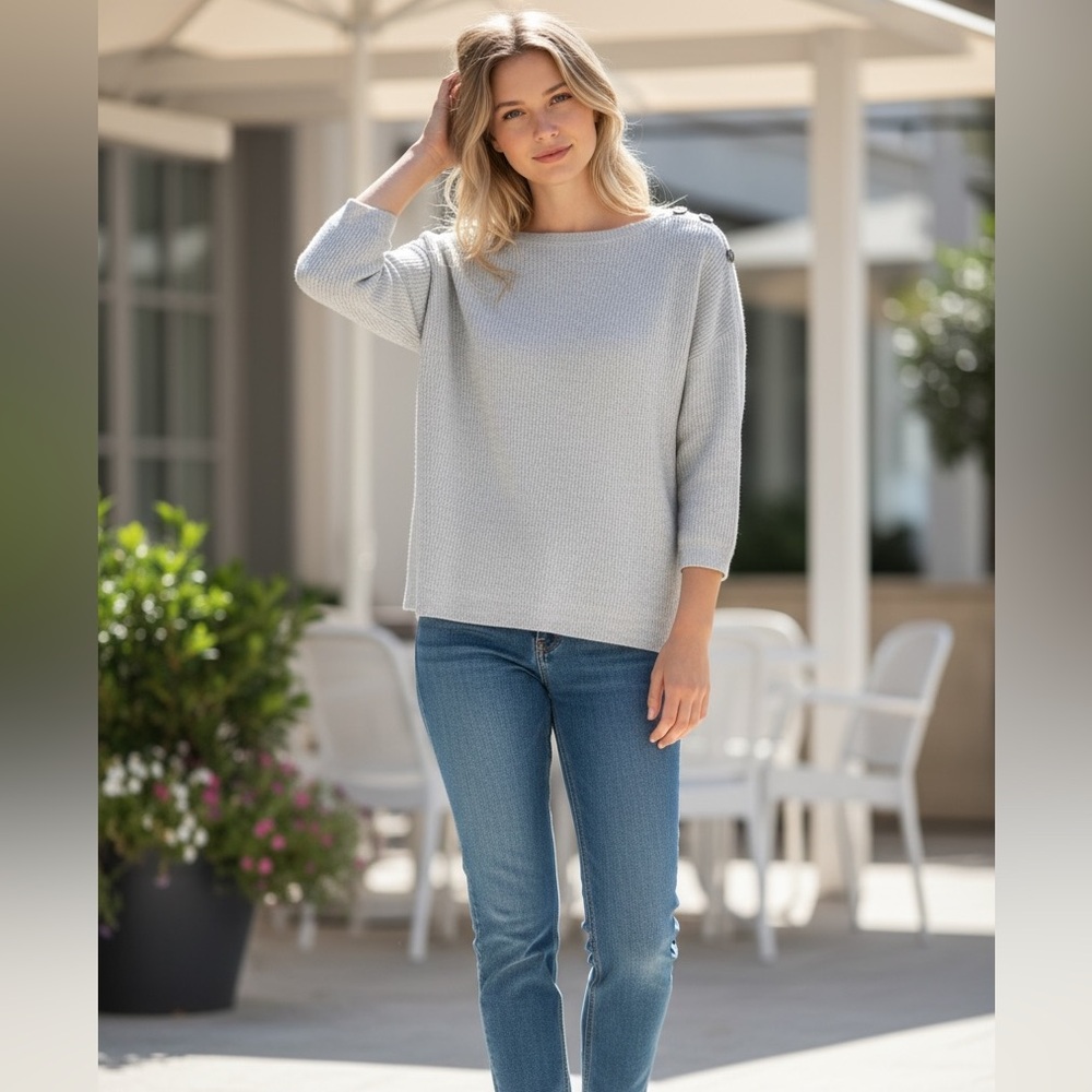 Ann Taylor Lambswool Blend | Scoop Neck Sweater | Light Gray | Size L